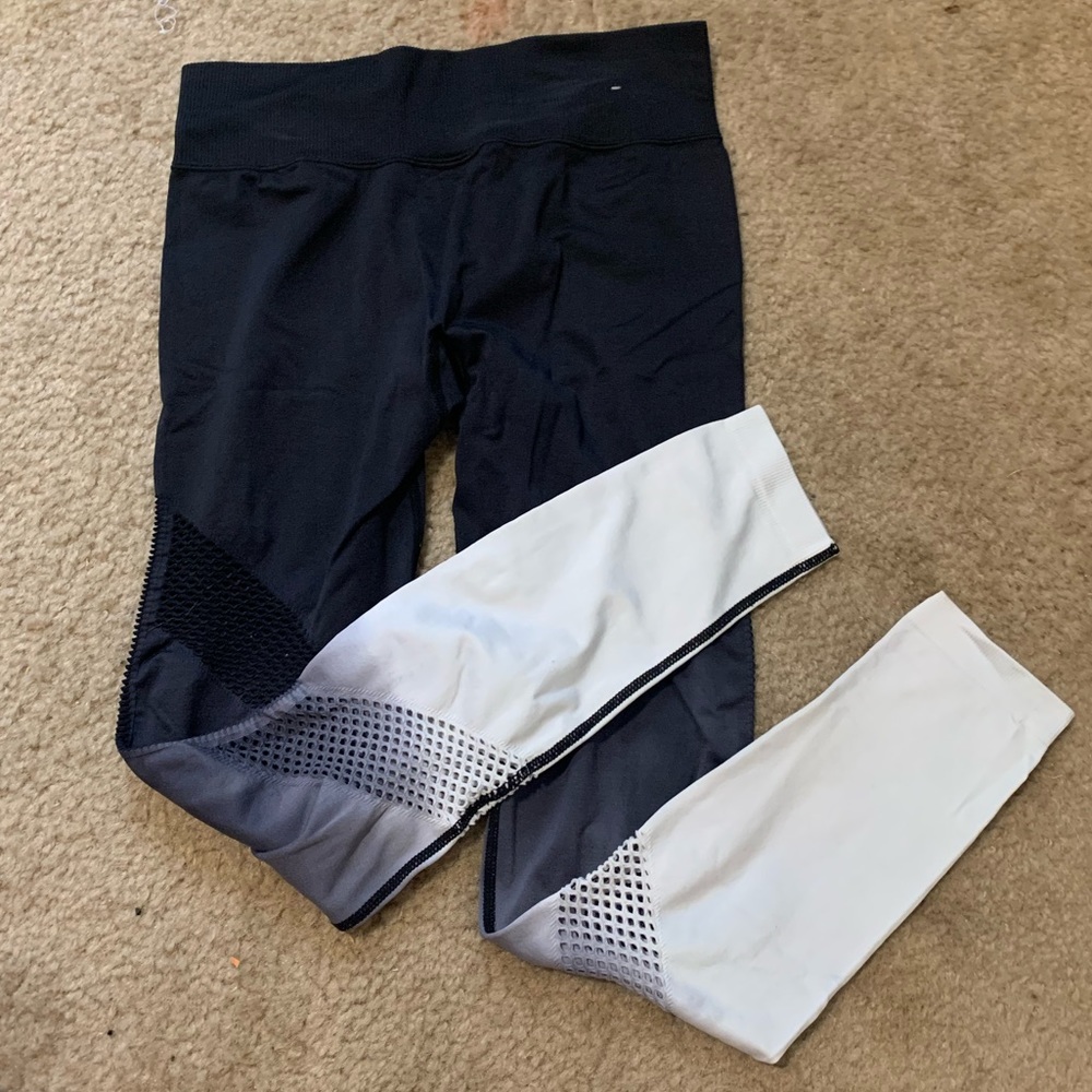 Ombré Black to White Leggings